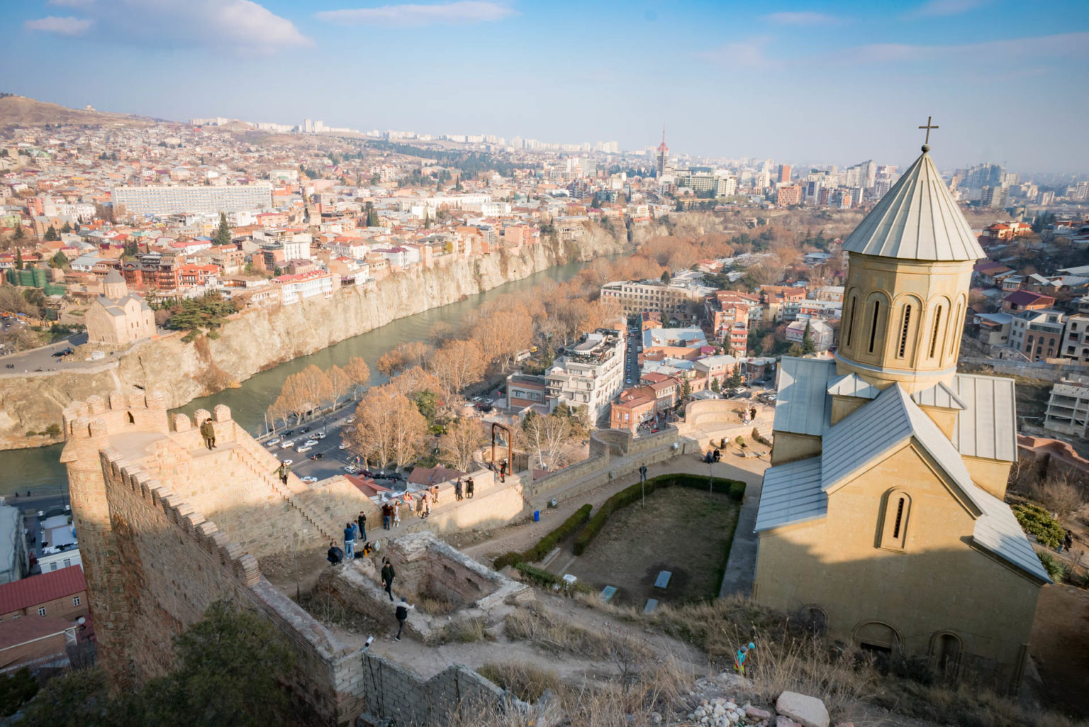 Real Estate in (Country) & Tbilisi Comprehensive Buyers Guide